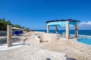 Photo #6 of Ocean Cliff Hotel Negril Limited - Adults Only in Negril, Jamaica