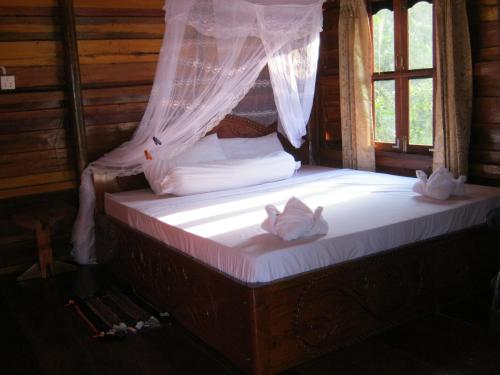 Photo #2 of Coconutbeach Bungalows in ក្រុងព្រះសីហនុ, Cambodia