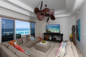 Photo #5 of South Bay Beach Club 36 Penthouse - 3 Bedroom 3 Bathroom Unit in George Town, Cayman Islands
