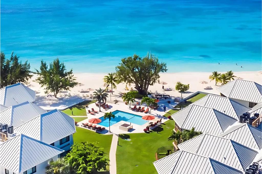 Photo of 3Bed Oceanview with Pool on Seven Mile Beach in Grand Cayman, Cayman Islands