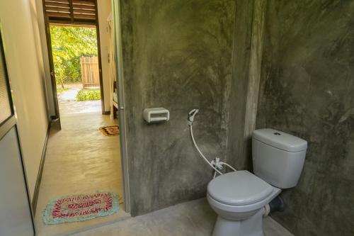 Photo #3 of Gold ocean house in Hiriketiya, Sri Lanka