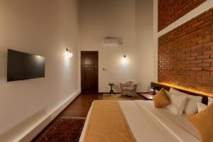 Photo #6 of Bungalow By The Beach in Hungama, Sri Lanka