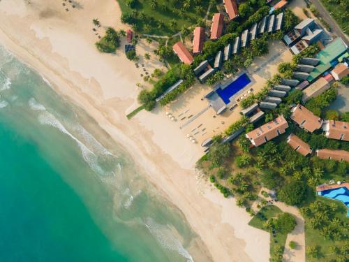 Photo #2 of Maalu Maalu Resort & Spa - Thema Collection in Kalkudah, Sri Lanka