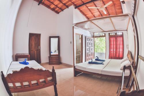 Photo #2 of Rupa's Hotel in அறுகம் குடா, Sri Lanka