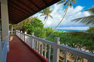 Photo #5 of Haus am Meer "Wilde Ananas" in Habaraduwa, Sri Lanka