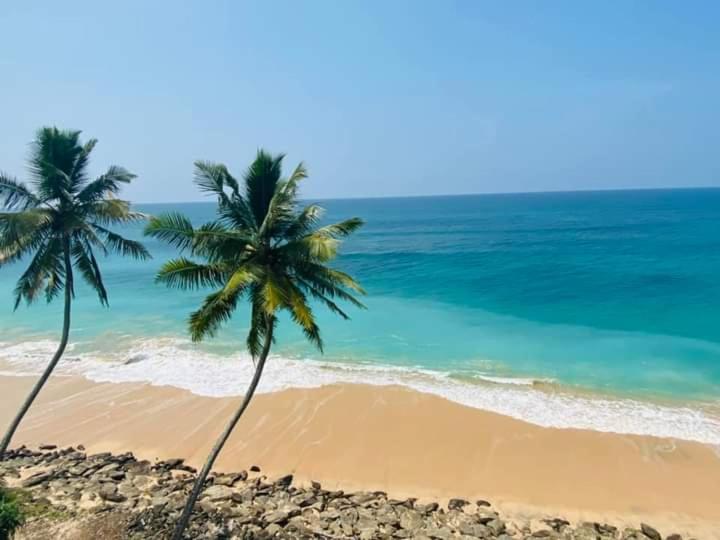 Photo of Sevenra Grand Beach Hotel in Ambalangoda, Sri Lanka