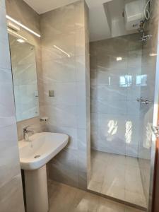 Photo #6 of Pearly Ocean View Suite in Dehiwala Mount Lavinia, Sri Lanka