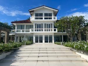 Photo #4 of Turtlepoint Luxe Villa in Netolpitiya, Sri Lanka