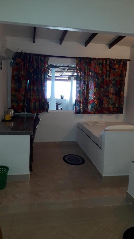 Photo of Anicia Beach House in Alles Road Sea Street, Sri Lanka