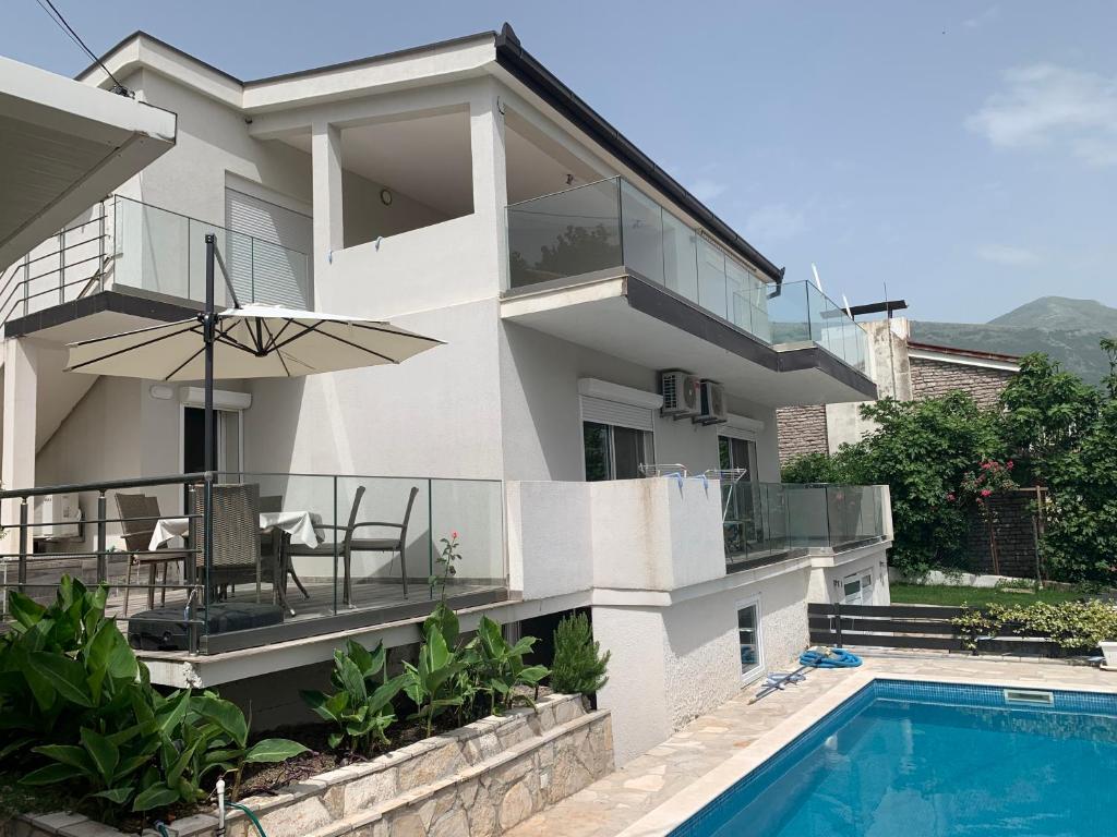 Photo #1 of Villa DanDan Sutomore in Бар, Montenegro