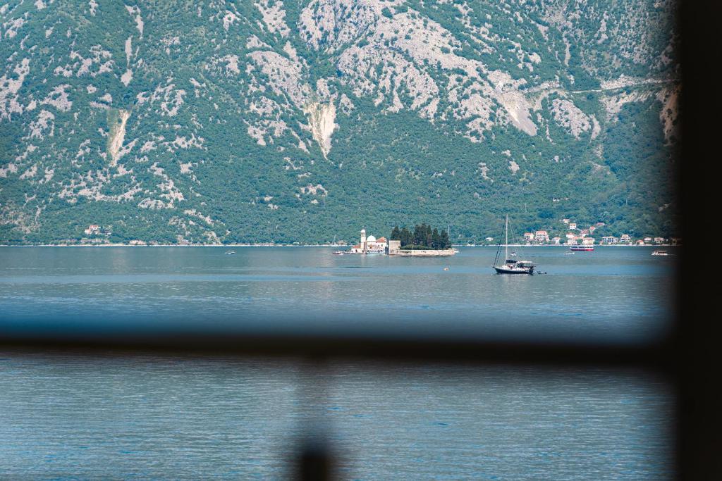 Photo of Hera Apartments in Donji Stoliv, Montenegro