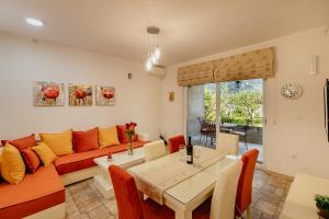 Photo #4 of Bobana Apartments in Morinj, Montenegro