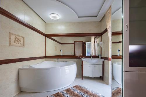 Photo #2 of Palazzo Banicevic Luxury Rooms in Prčanj, Montenegro