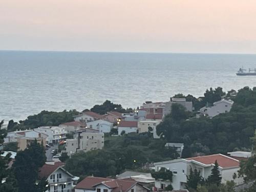 Photo #2 of SeaAdrik in Шушань, Montenegro