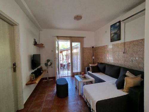 Photo #3 of Apartment Jankovic in TV, Montenegro