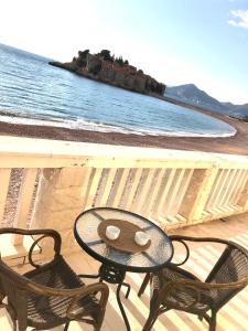 Photo #4 of Lovely Apartment Sveti Stefan in Sveti Stefan, Montenegro