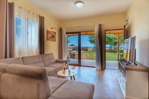 Photo #4 of Holiday Home Sea in Kaluđerac, Montenegro