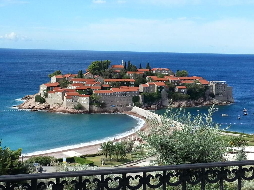 Photo of Vila Horizont in Sveti Stefan, Montenegro