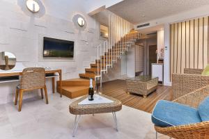 Photo #6 of Carine Hotel Park in Jošice, Montenegro