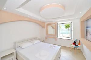Photo #6 of Cosy front line apt with sea access at your door step in Kotor, Montenegro