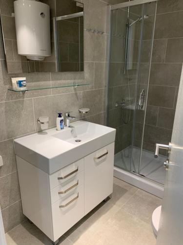 Photo #3 of Panoramic sea view 3-bedroom apartment 50 m from the sea in Budva, Montenegro