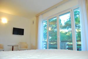 Photo #5 of Hotel Art Media in Herceg Novi, Montenegro