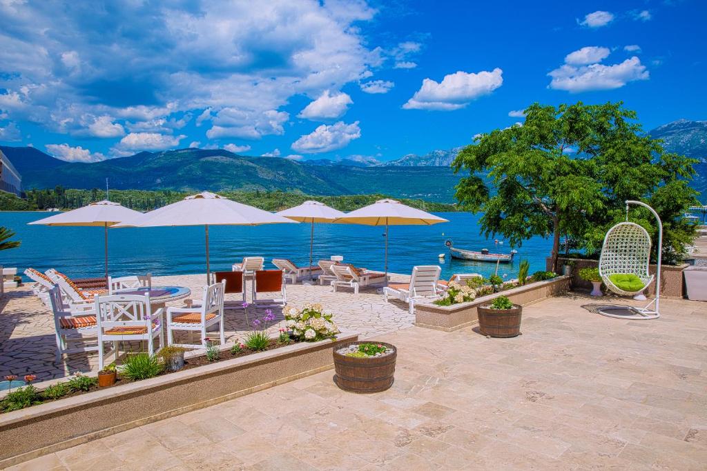 Photo of Aruba Apartments in Tivat, Montenegro