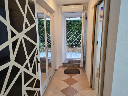 Photo #3 of Apartman Vladan in Prčanj, Montenegro
