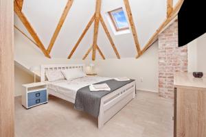 Photo #5 of Apartments Isja in TV, Montenegro