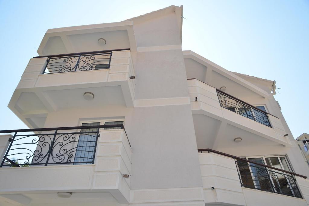 Photo #1 of Apartments Mianiko in HN, Montenegro