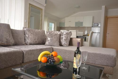 Photo #3 of Apartments Mianiko in HN, Montenegro