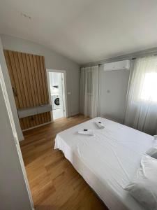 Photo #4 of Lungomare Apartments in Petrovac, Montenegro