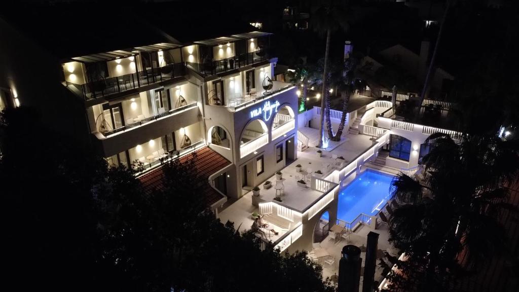 Photo of Hotel Vila Hedonija in Herceg Novi, Montenegro