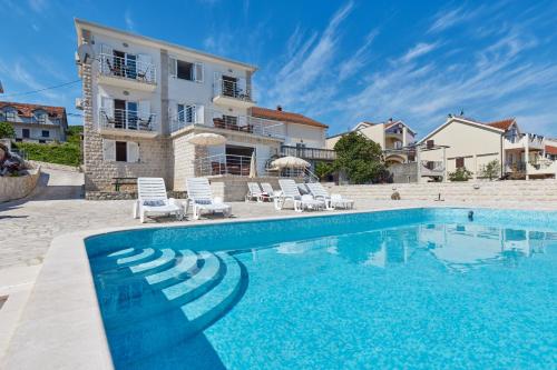 Photo #2 of Apartments Tamaris in Đuraševići, Montenegro