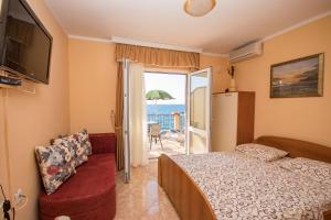 Photo #4 of Apartments Posejdon in Utjeha Hladna Uvala, Montenegro