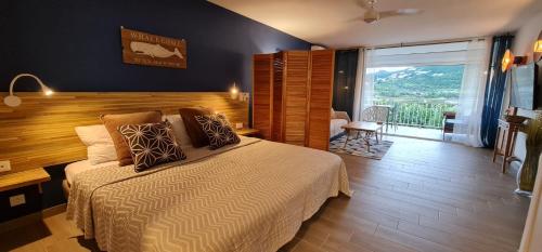 Photo #2 of Charm and sea, large studio designed by architect in Marigot, Saint Martin