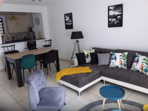 Photo #3 of Apt 2 chambres Vue Lagon in Marigot, Saint Martin