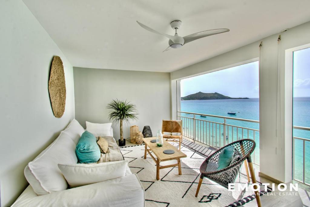 Photo of Appartement 2 chambres sur la belle plage de grand case in Grand Case, Saint Martin