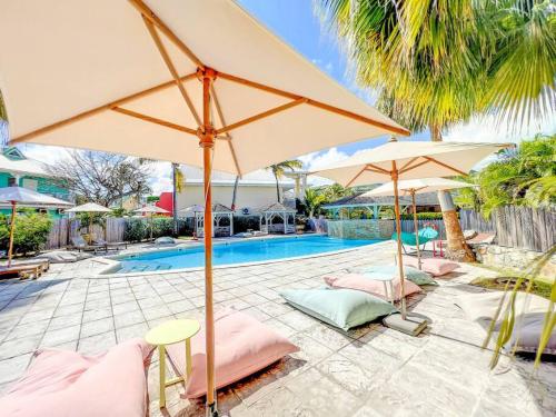 Photo #3 of The Beach central 50m from Orient Bay Beach in Marigot, Saint Martin
