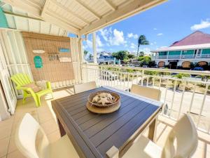Photo #5 of The Beach central 50m from Orient Bay Beach in Marigot, Saint Martin