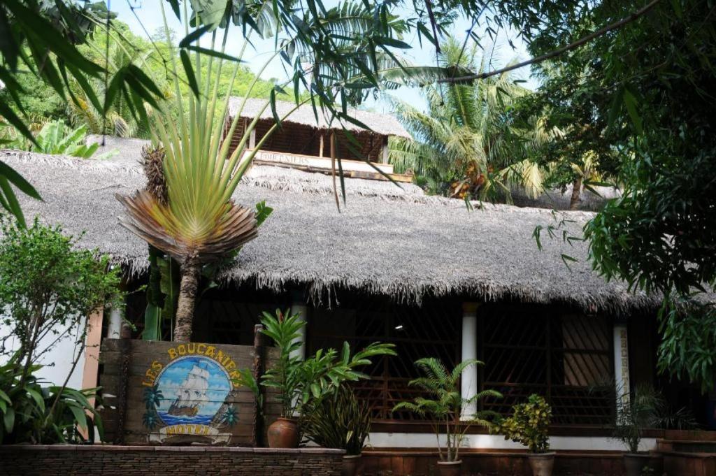 Photo of Hotel Les Boucaniers in Ambatoloaka, Madagascar