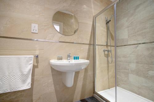 Photo #3 of Beachfront Pretty Holiday Home in Mellieħa, Malta