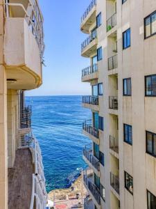 Photo #4 of Beautiful 3 bed rm apartment close to sea and best of Sliema in Sliema, Malta