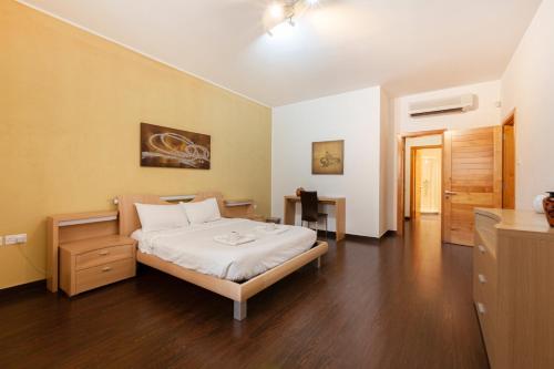 Photo #2 of Spacious Seafront APT with Living, Sofa, WIFI & AC by 360 Estates in Tas Sliema, Malta