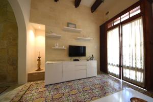 Photo #5 of Senglea medieval house in Ħal Qormi, Malta