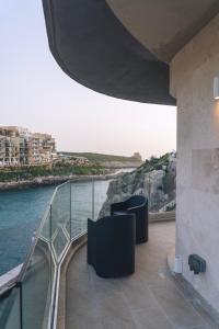 Photo #4 of Water's Edge Suite in Il Munxar, Malta