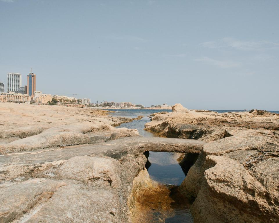 Photo #1 of Kensington by Shmoo - 1 minute to the sea in Sliema, Malta