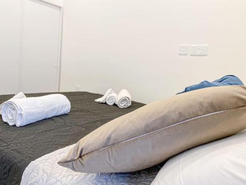 Photo #2 of Sea front 3rd floor Apartment in Marsaskala by Solea in Wied il Għajn, Malta