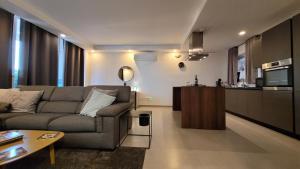Photo #4 of Stylish - Modern - Large Terrace - 2 Bed - 200 M From Sea - Fully Air Con in San Pawl il Baħar, Malta