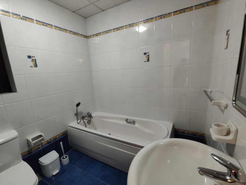 Photo #3 of Bellagio Seafront Apartment in San Pawl il Baħar, Malta
